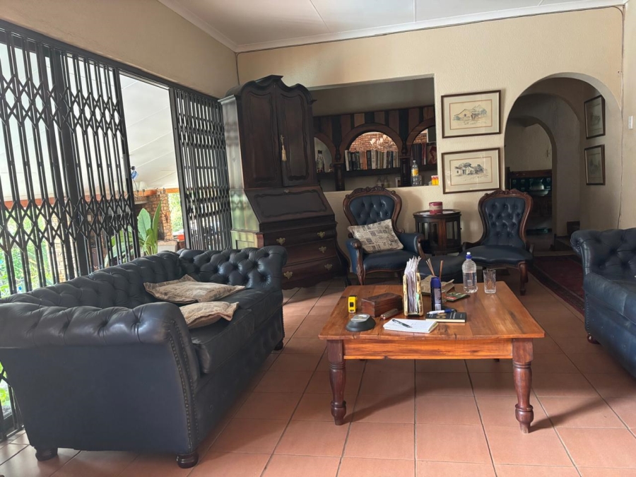 5 Bedroom Property for Sale in Safari Gardens North West